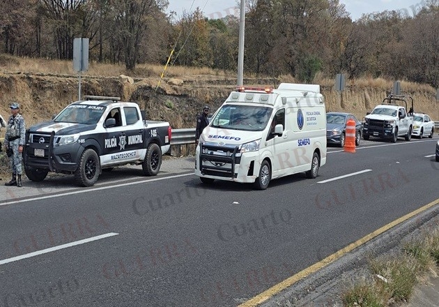 Abandonan 'encobijado' con mensaje amenazante en límites de Papalotla, Mazatecochco y Tenancingo